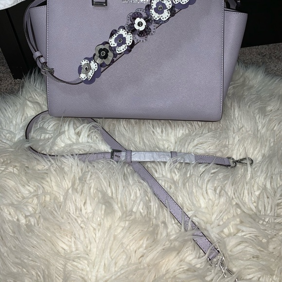 New Michael Kors Lavender Selma Satchel - Picture 5 of 7